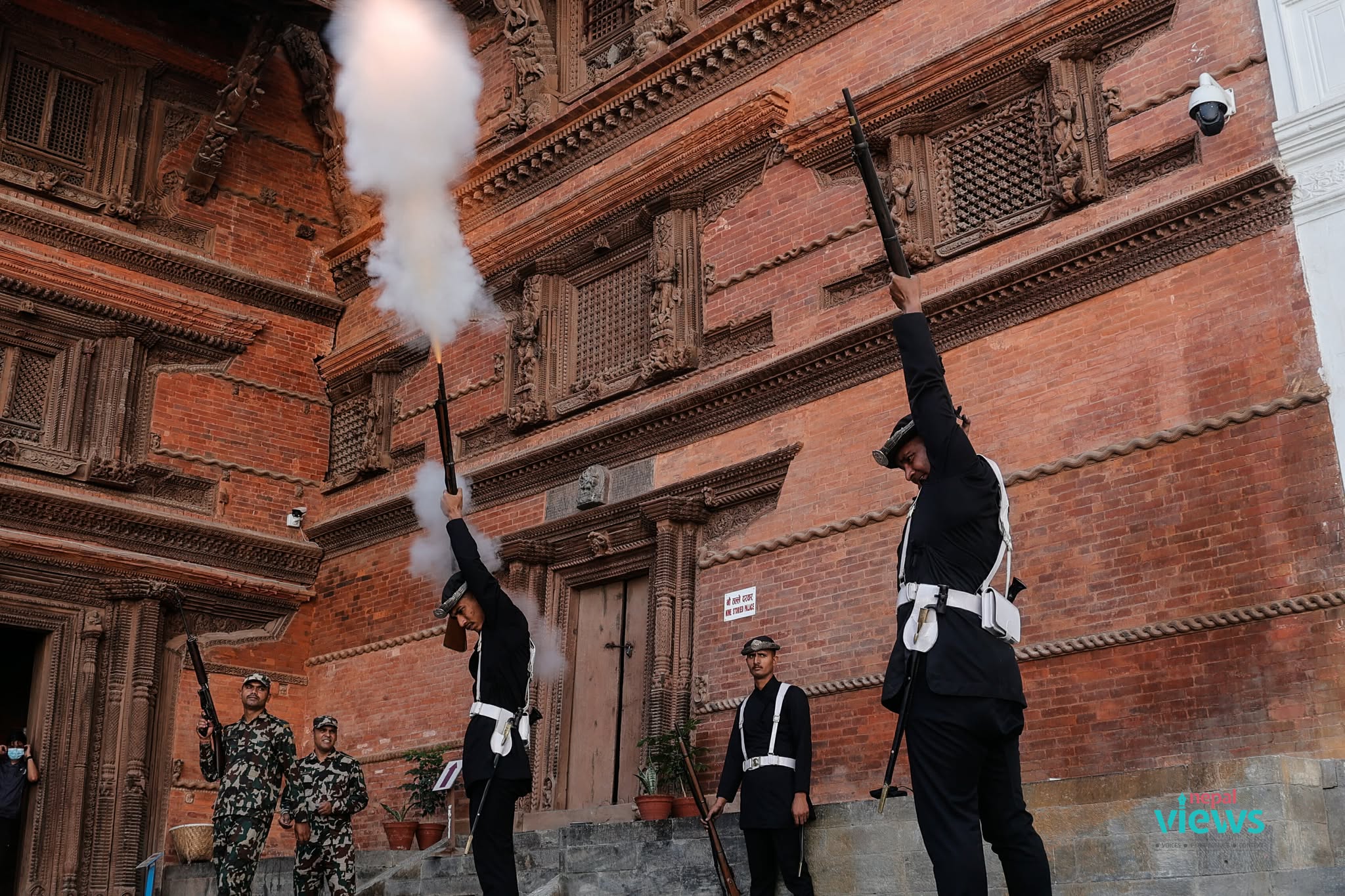 552369328_6319754464_161yv00tEx