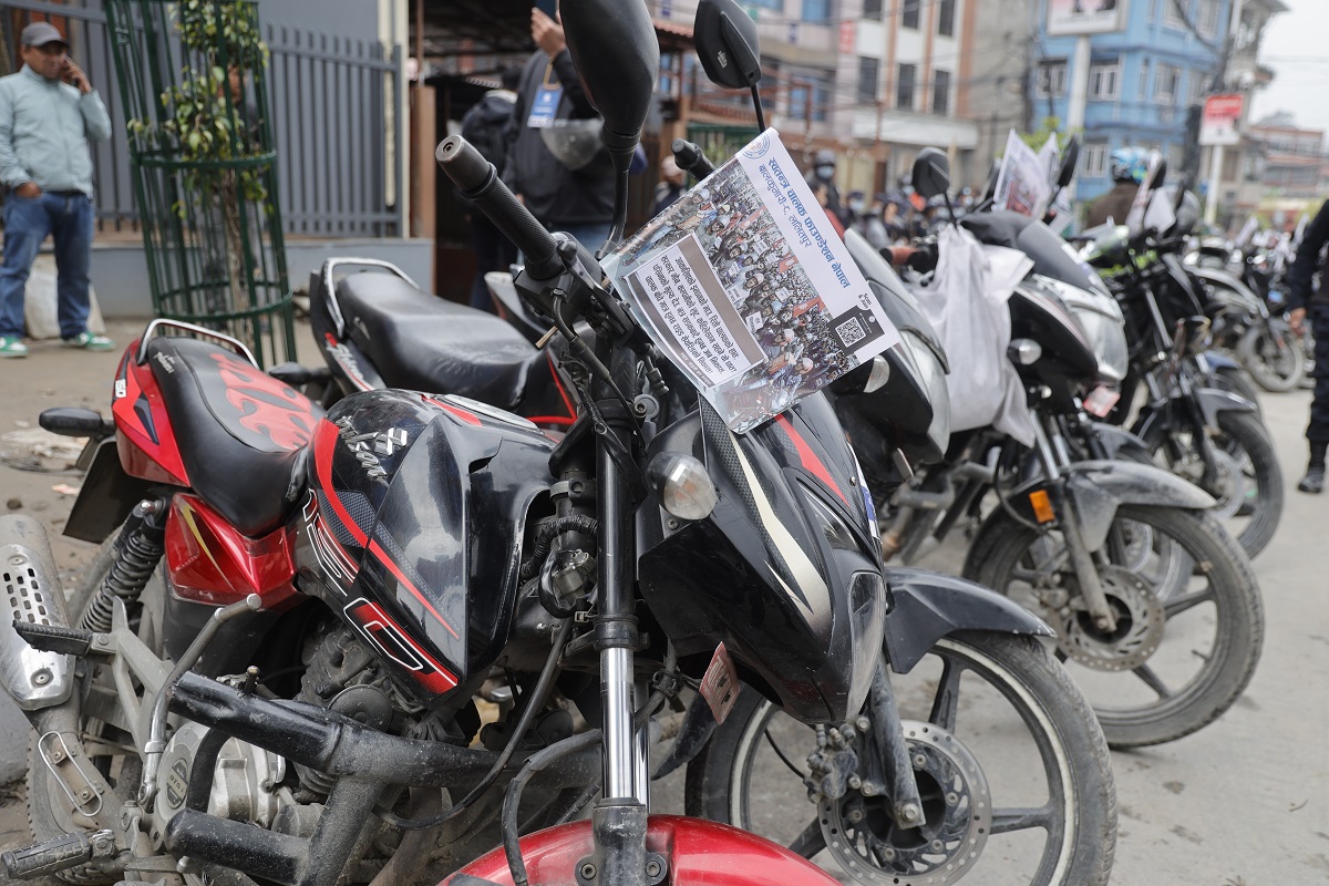 Independent riders staging protest (Photos) | Nepal Views: Voices ...