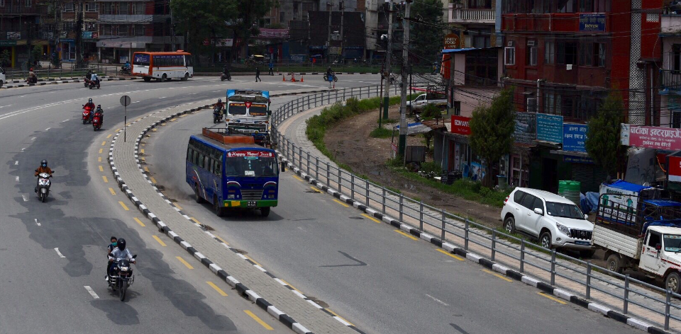 Government reduces fares of long-distance public transport