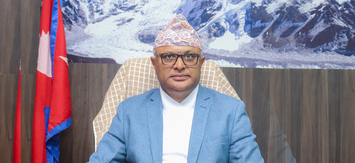 CM asks for vote of confidence; Warns going for mid-term election