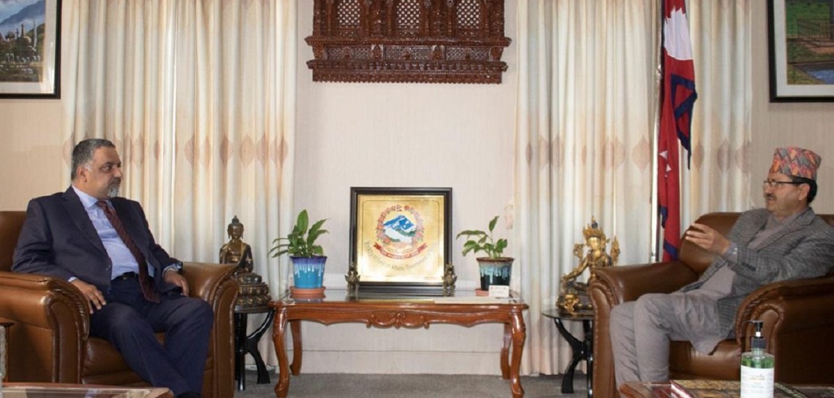 Meeting between Foreign Minister Saud and Qatari Ambassador Ansari