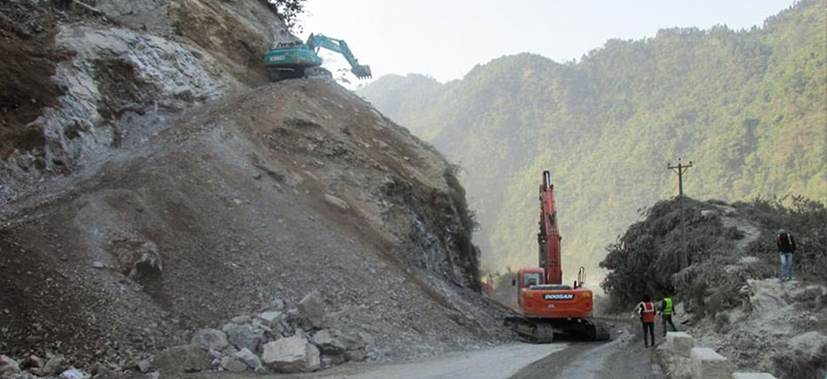 Traffic resumes on Narayangadh-Muglin road section