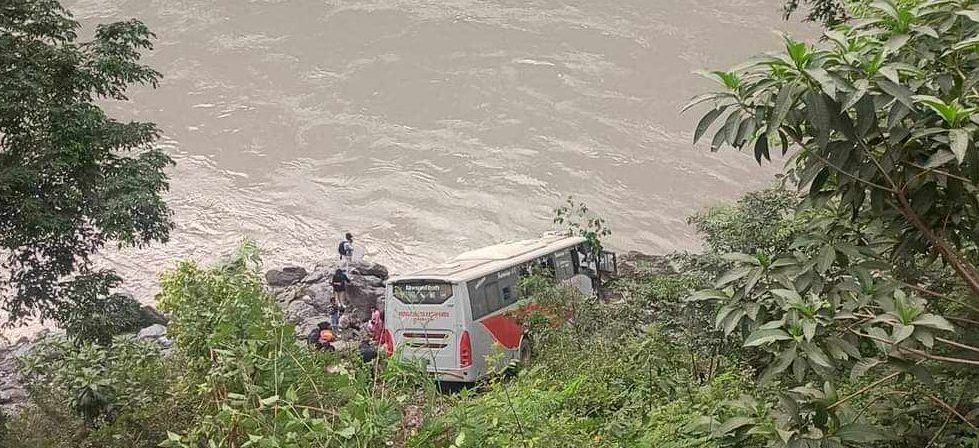 Night Bus fell into Trishuli River