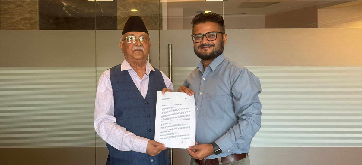 Dr. Mukul Dhakal submits 15 points suggestion to PM Oli