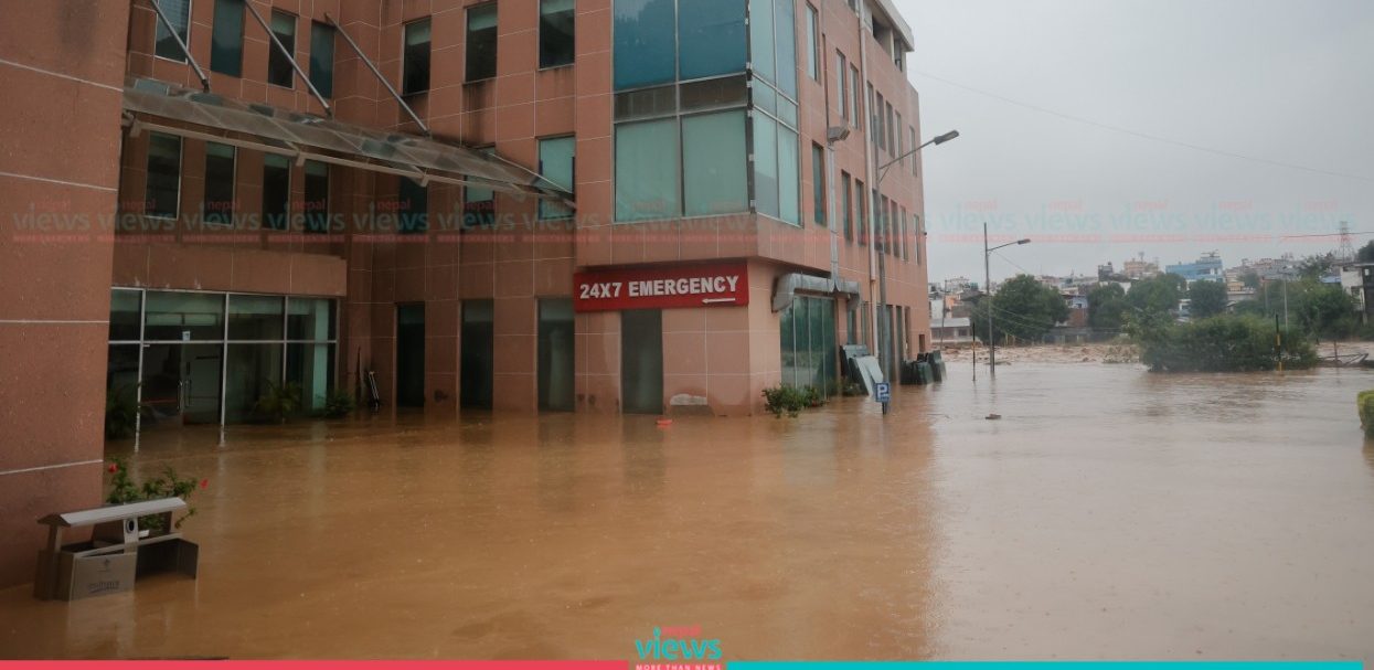 Mediciti Hospital’s emergency room submerged (Photo Feature)