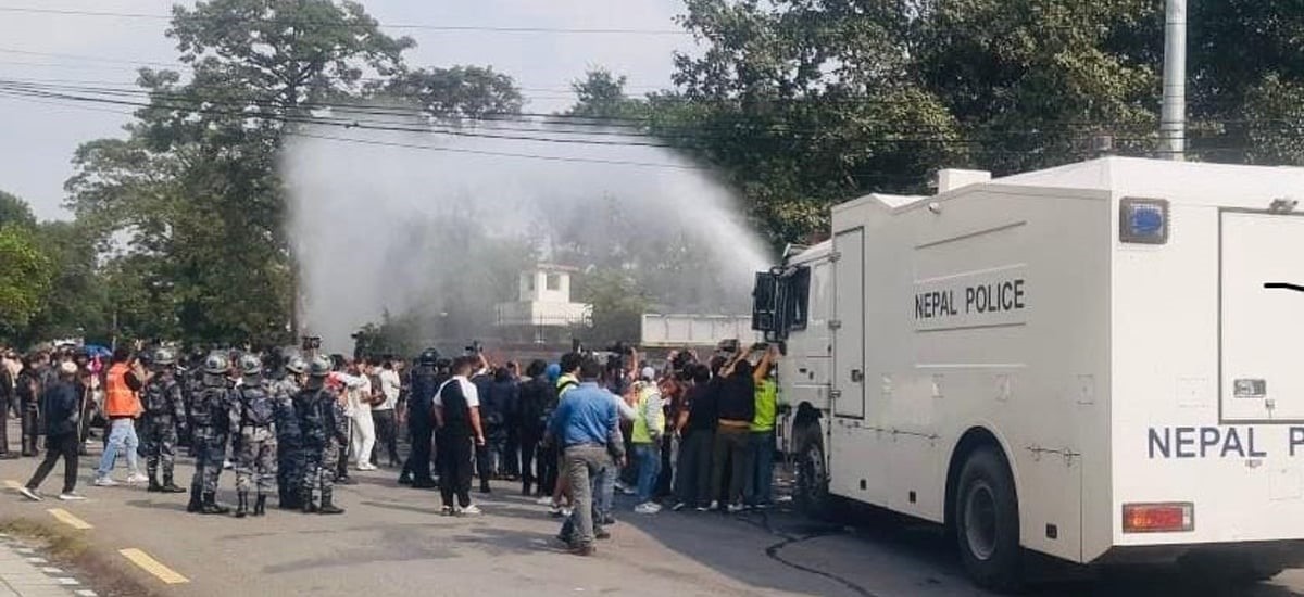Police fire water cannons, tear gas against RSP cadres in Pokhara