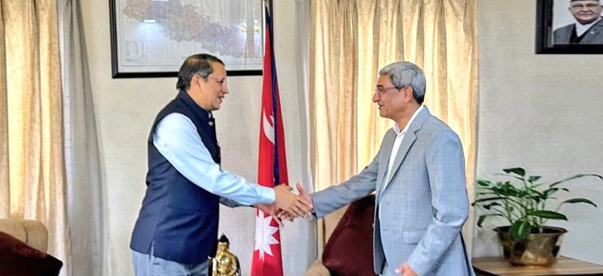Meeting between Home Minister Lekhak and BJP Foreign Affairs Head Vijay Chauthaiwale