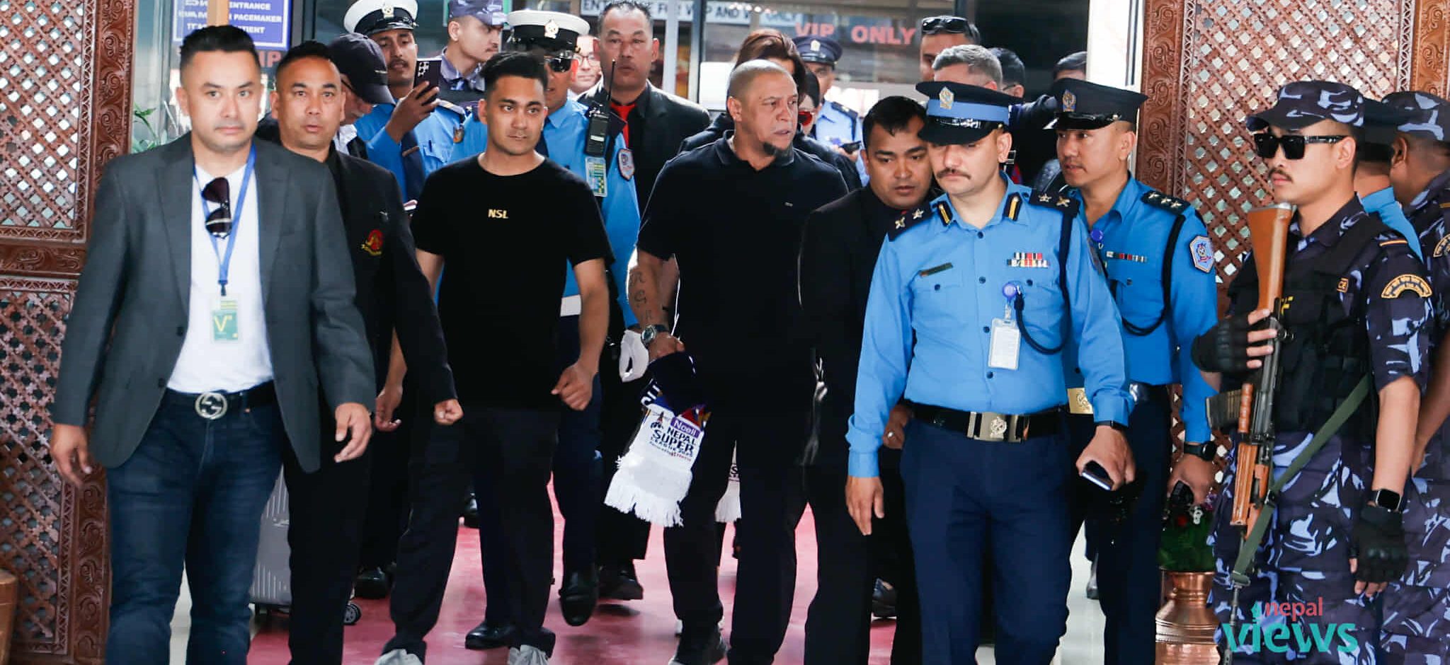 Roberto Carlos in Nepal (Photo Feature)