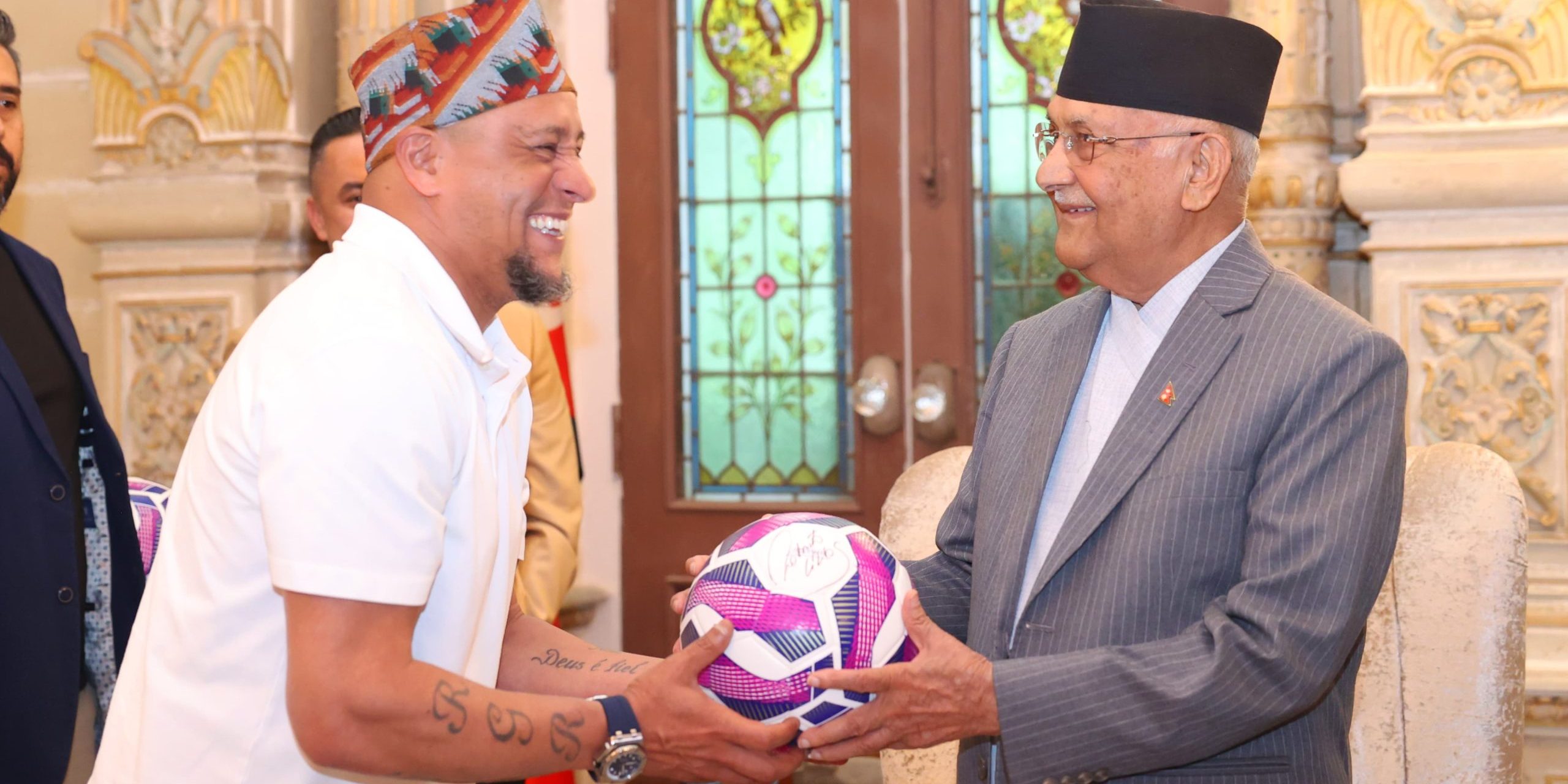 Brazilian star footballer Roberto Carlos calls on PM Oli