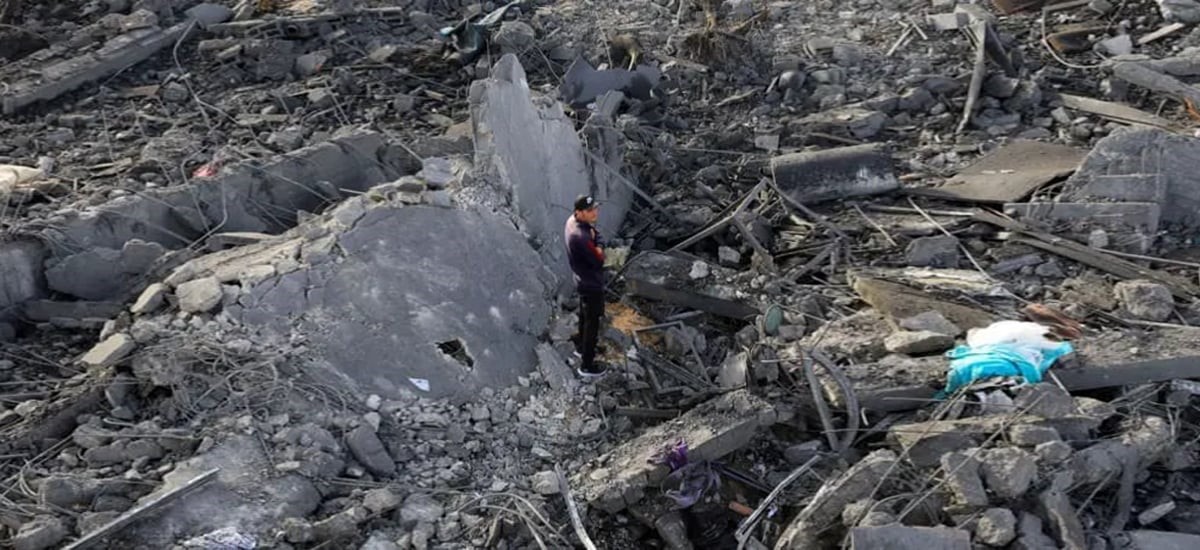 Around 40 people died in Israeli air strikes on Gaza
