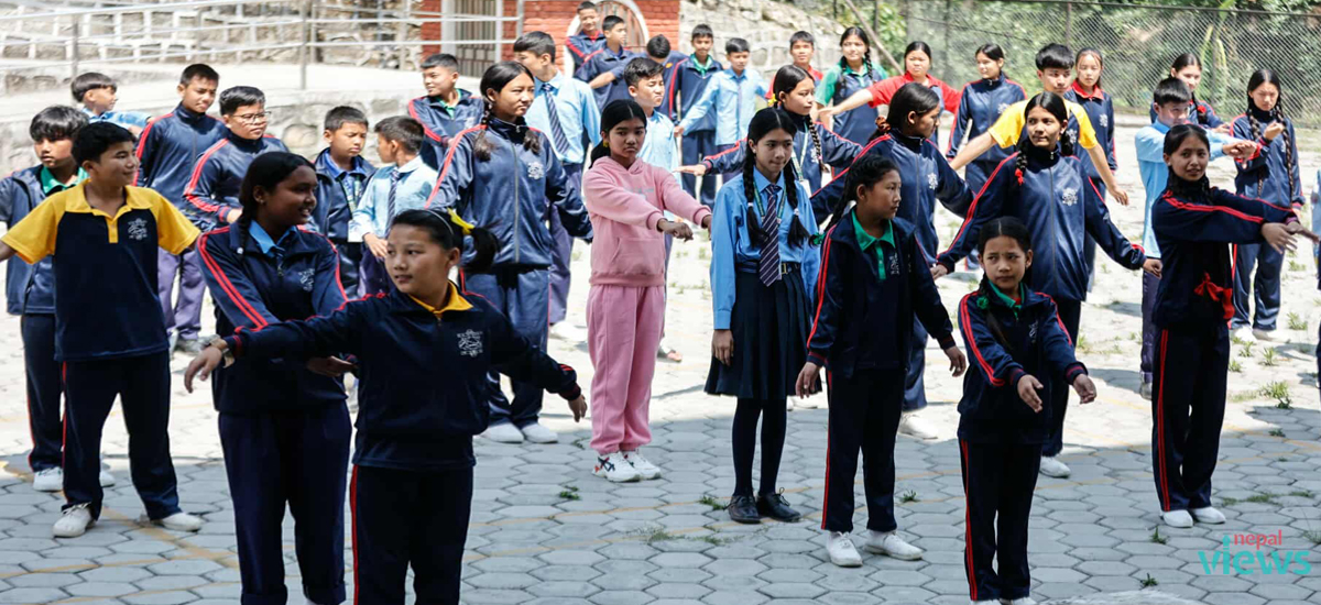 Community Schools resume after 29 days of teachers' demonstration (Photo Feature)