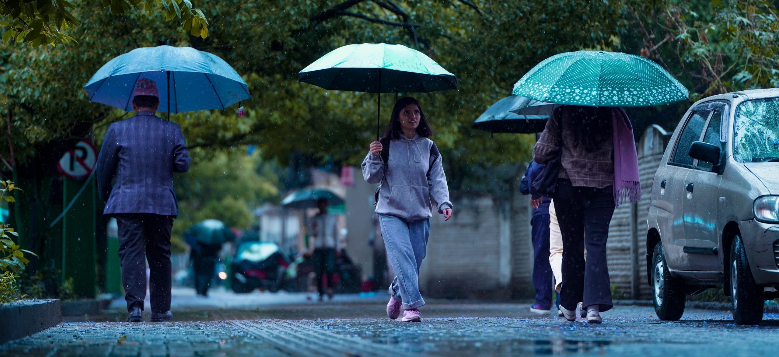 Rainfall affects daily routine of people (Photos)