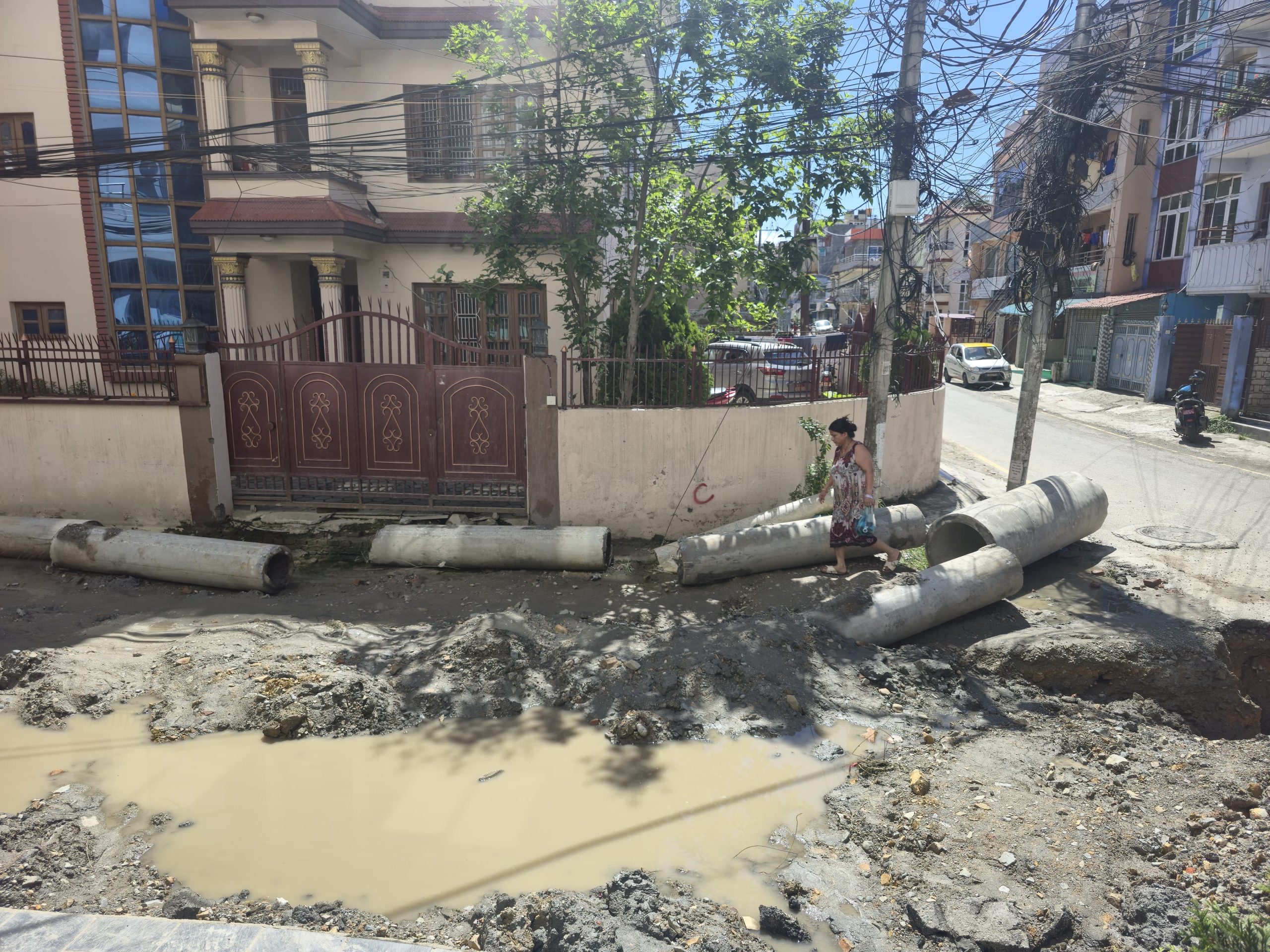 KMC's muddy roads (Photos)