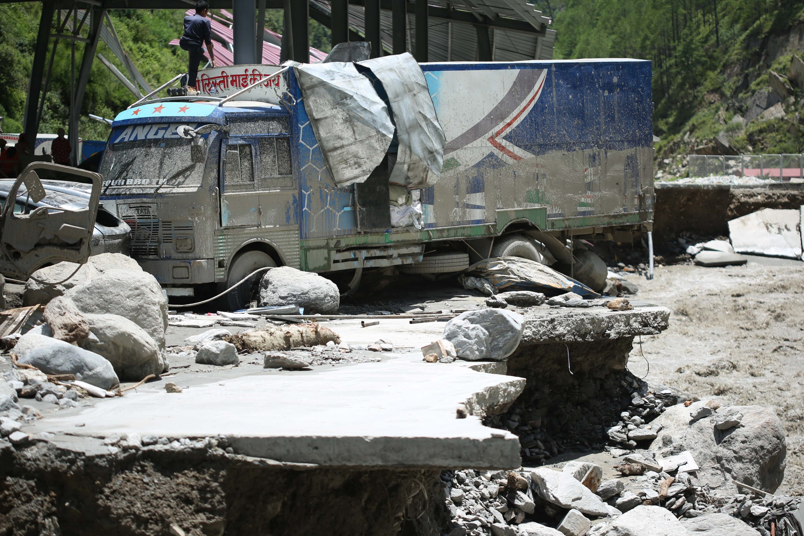 Rasuwa Customs Office Destroyed In Massive Flood Photos Nepal Views rasuwa-customs-office-destroyed-in-massive-flood-photos-nepal-views