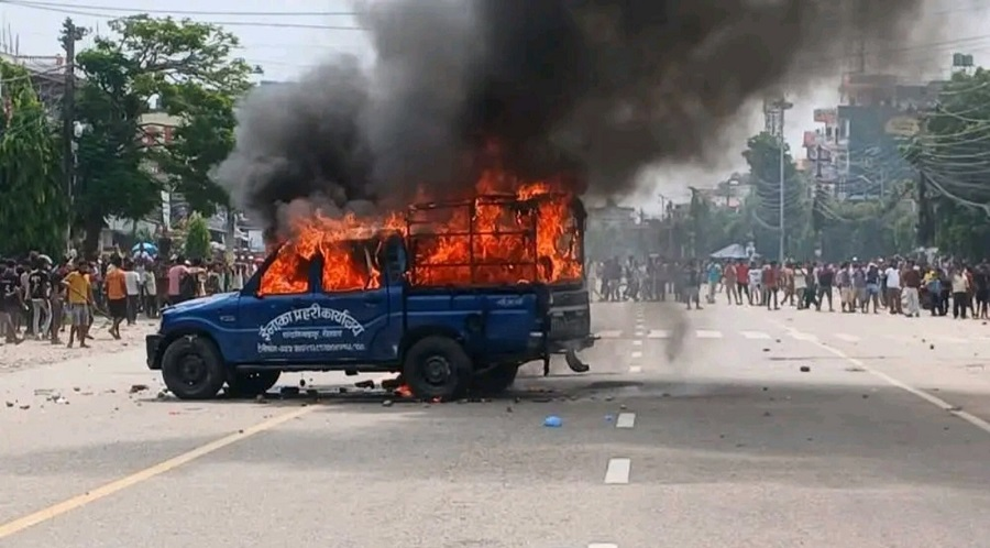 542376172_2469873479