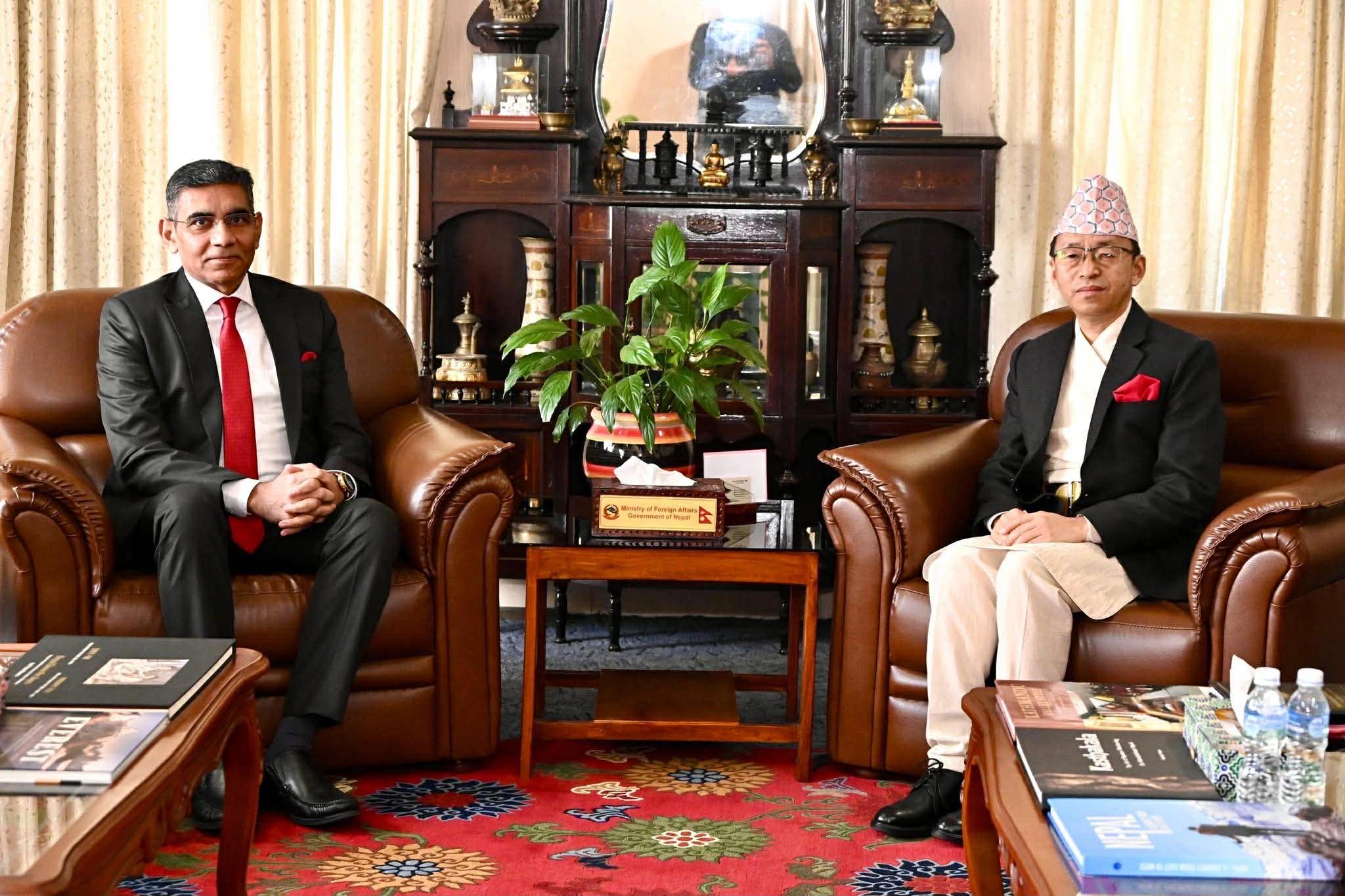 597313472_1524680838