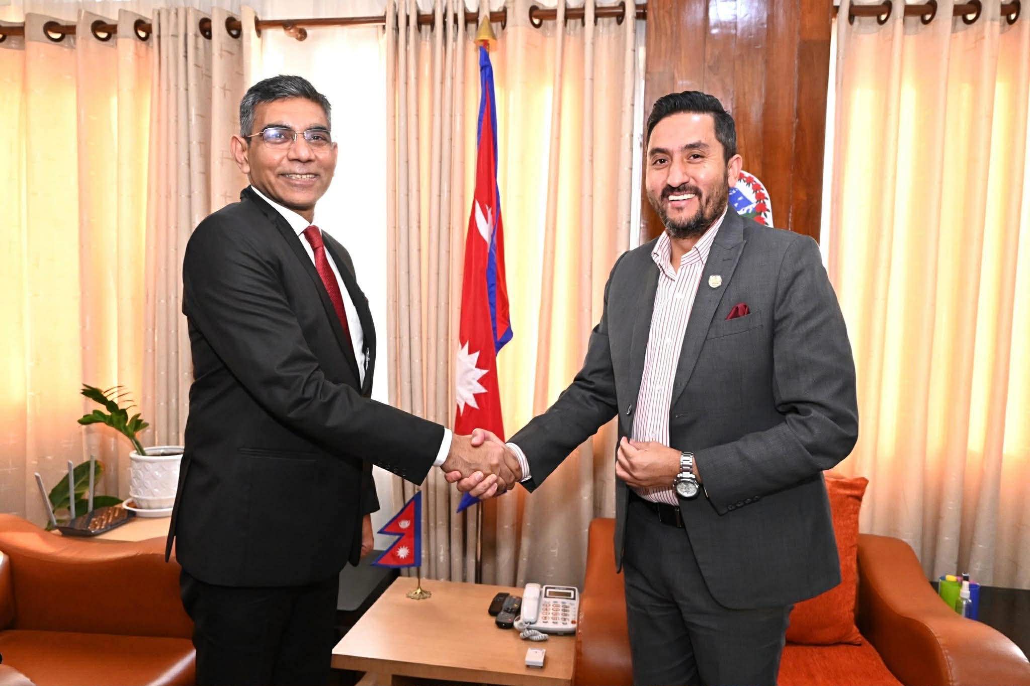 597772577_8407102619