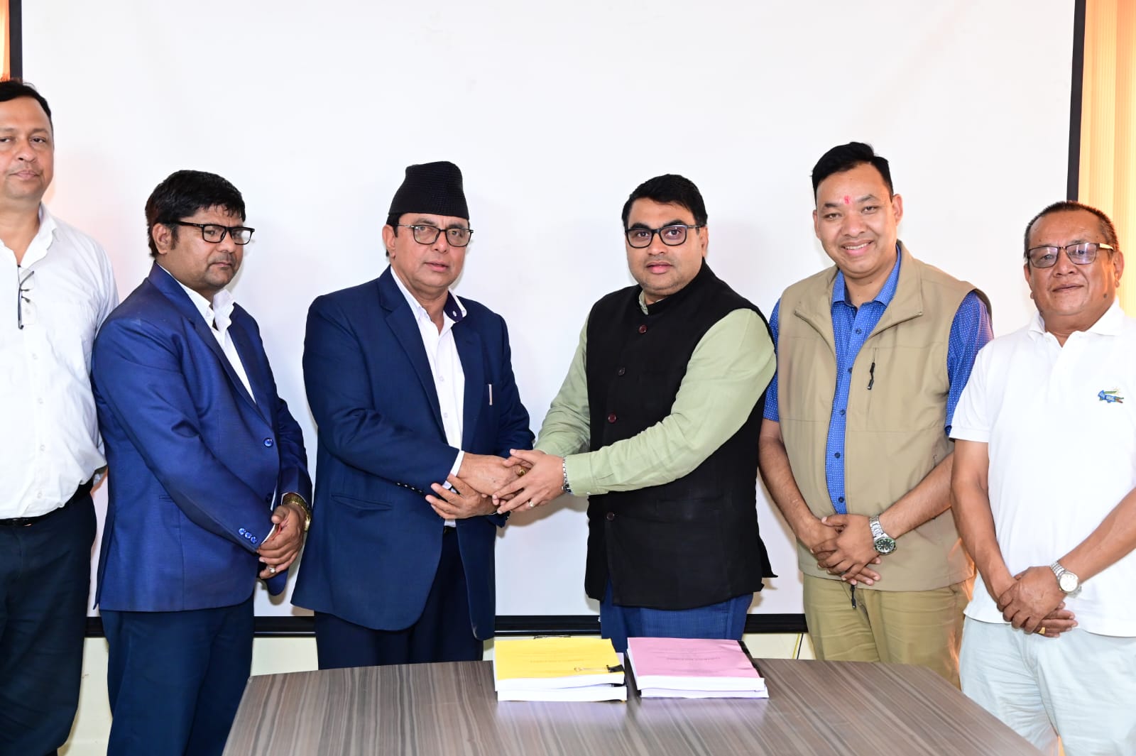 भारतको अनुदानमा ८ जिल्लाका १४ विद्यालय पुनर्निर्माण हुने