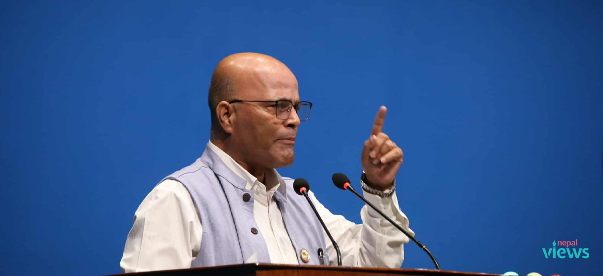 संसद्‌मा कड्किए रास्वपा सांसद अमरेश सिंह– सबै परम्परा भत्काउने भए सिंहदरबार पनि भत्काउँ